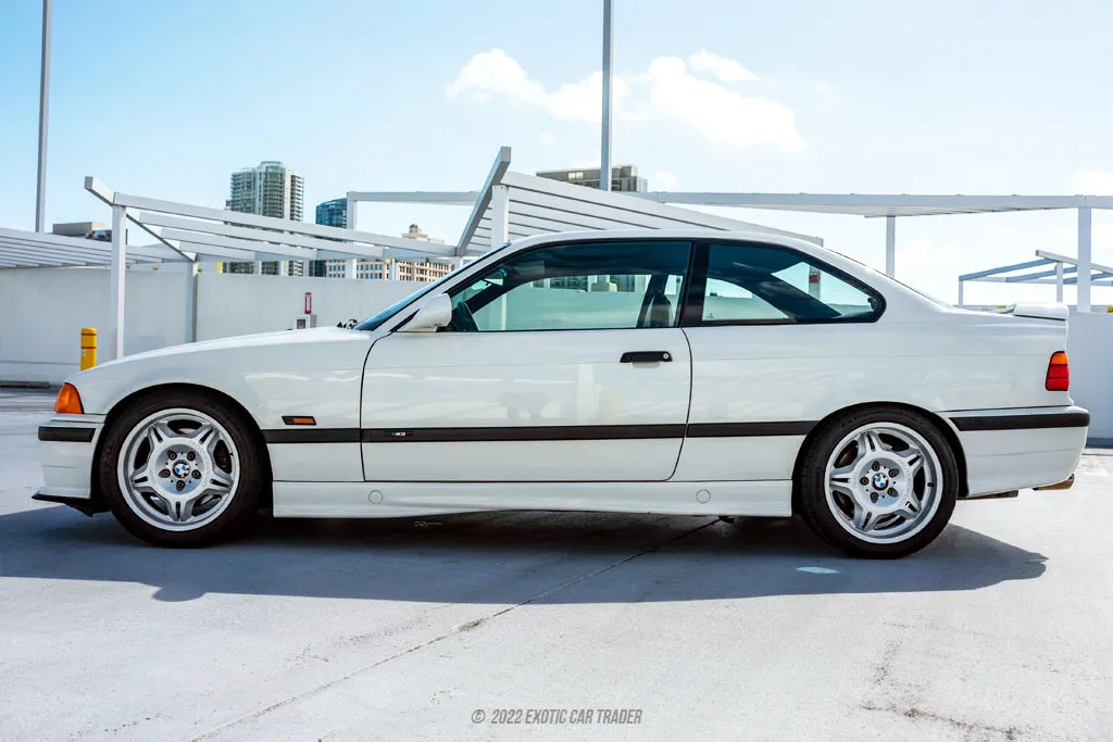 ウィリアムズ　BMW 1995 BMW 325is | Vintage Car Collector